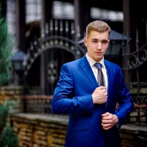 Владислав Невмываный ⠀ 
